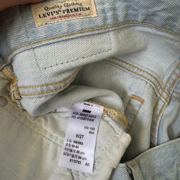 NWOT Levi's Premium 501 Original Fit High Rise Women's Shorts, BIG E, Light Wash - Picture 8 of 8